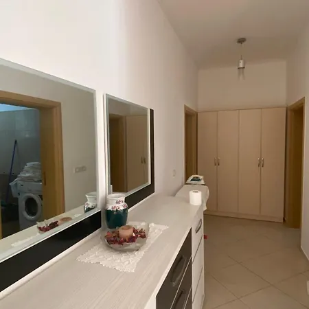 Saranda Private House Sea View *